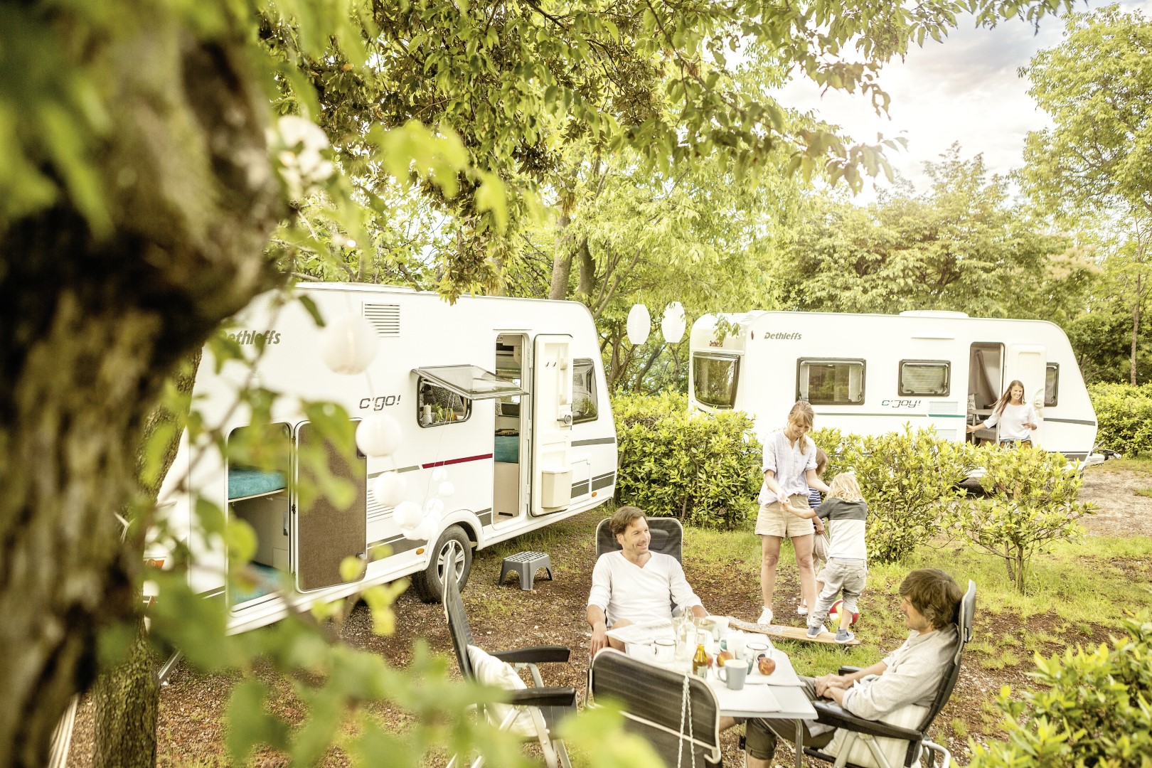 Campingformen von Familiencamping über Camping mit Kindern, zu zweit, allein oder Camping mit Hund - wie campst Du am liebsten?